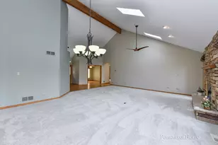 11 Merrimack Ct, Bolingbrook, IL 60440 - Photo 9