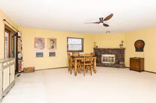 200 Felmley Dr, Normal, IL 61761 - Photo 15