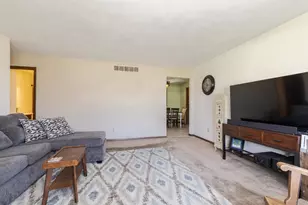 200 Felmley Dr, Normal, IL 61761 - Photo 7