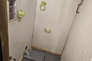 518 E Kerr St, Centralia, IL 62801 - Photo 11