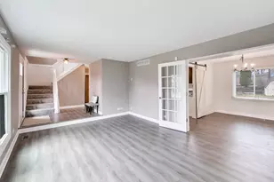 344 Timber Oaks Dr, North Aurora, IL 60542 - Photo 5