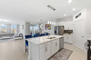 1110 Redtail Ct, Woodstock, IL 60098 - Photo 3