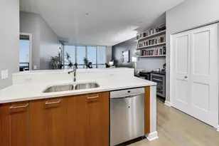 1629 S Prairie Ave, Chicago, IL 60616 - Photo 9