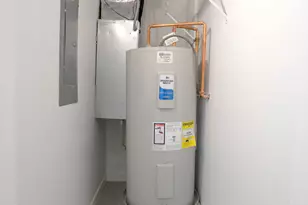 207 Uteg St, Crystal Lake, IL 60014 - Photo 25