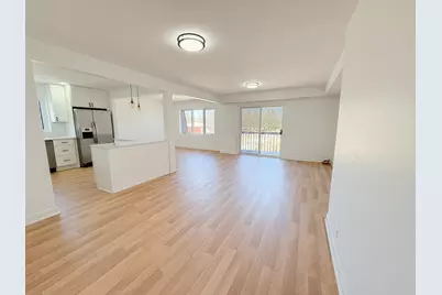 207 Uteg Street #302, Crystal Lake, IL 60014 - Photo 5