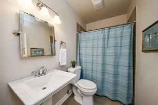 39W578 Newton Square, Geneva, IL 60134 - Photo 17