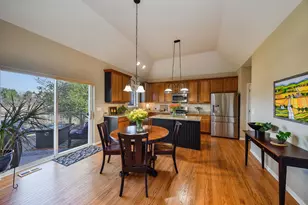 39W578 Newton Square, Geneva, IL 60134 - Photo 5