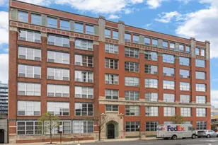 333 S Desplaines St, Chicago, IL 60661 - Photo 1