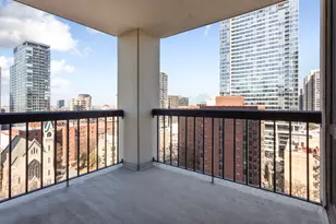 1122 N Clark St, Chicago, IL 60610 - Photo 21