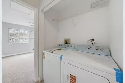 402 Trenton Court, Aurora, IL 60504 - Photo 13