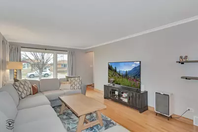 [Address not provided], Evergreen Park, IL 60805 - Photo 3