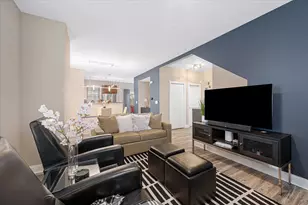 1401 S Fairfield Ave, Lombard, IL 60148 - Photo 9