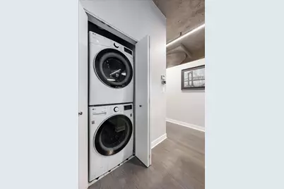 411 W Ontario Street #515, Chicago, IL 60654 - Photo 21