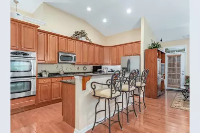 2805 Bond Circle #2805, Naperville, IL 60563 - Photo 7