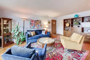 2437 Crawford Ave, Evanston, IL 60201 - Photo 5