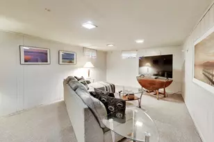 2437 Crawford Ave, Evanston, IL 60201 - Photo 21