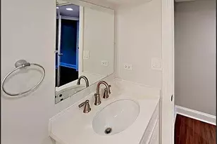 2900 W Glenlake Ave, Chicago, IL 60659 - Photo 41