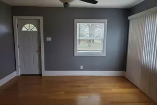 496 Edwards Ave, Lasalle, IL 61301 - Photo 9