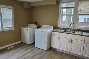 496 Edwards Ave, Lasalle, IL 61301 - Photo 3