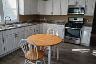 496 Edwards Ave, Lasalle, IL 61301 - Photo 11