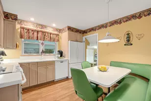 821 N Catherine Ave, La Grange Park, IL 60526 - Photo 9