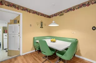 821 N Catherine Ave, La Grange Park, IL 60526 - Photo 11