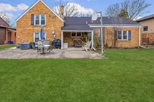 821 N Catherine Ave, La Grange Park, IL 60526 - Photo 21