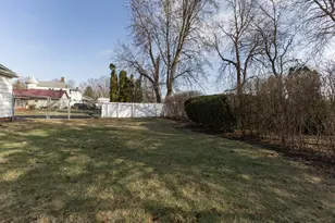 1159 N Kellogg St, Galesburg, IL 61401 - Photo 25