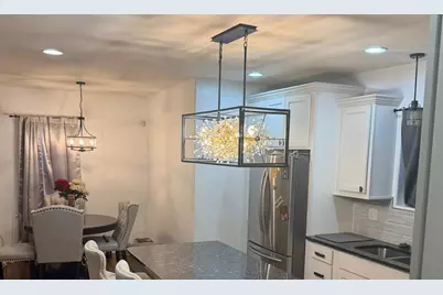 10215 S Charles Street, Chicago, IL 60643 - Photo 9