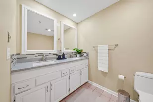 451 Town Pl Cir, Buffalo Grove, IL 60089 - Photo 13