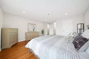 451 Town Pl Cir, Buffalo Grove, IL 60089 - Photo 11