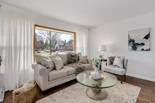 284 Blackhawk Rd, Riverside, IL 60546 - Photo 7