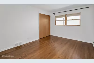 284 Blackhawk Road, Riverside, IL 60546 - Photo 19