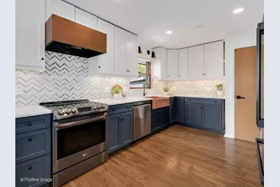 284 Blackhawk Road, Riverside, IL 60546 - Photo 13