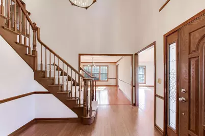 1219 Montego Court, Elk Grove Village, IL 60007 - Photo 3