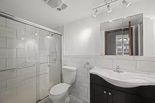 810 N River Rd, Mount Prospect, IL 60056 - Photo 9