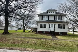 111 W Central St, Buckley, IL 60918 - Photo 13