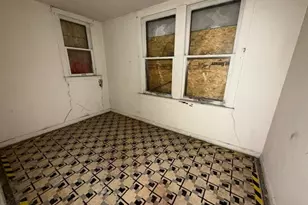 4053 Rose Ave, Lyons, IL 60534 - Photo 9