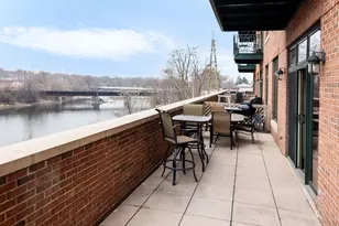 160 S River St, Aurora, IL 60506 - Photo 23