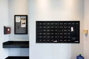 160 S River St, Aurora, IL 60506 - Photo 5