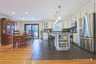 15417 W Fair Ln, Libertyville, IL 60048 - Photo 5