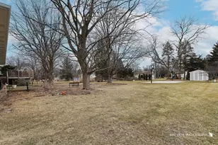 15417 W Fair Ln, Libertyville, IL 60048 - Photo 21