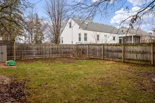 1910 25th St, Rockford, IL 61108 - Photo 7