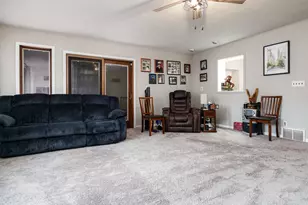 1910 25th St, Rockford, IL 61108 - Photo 25