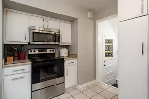 1910 25th St, Rockford, IL 61108 - Photo 19