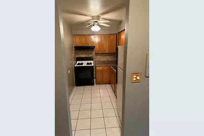 4623 N Chester Avenue #311, Chicago, IL 60656 - Photo 7
