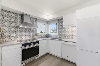 1431 Derby Lane, Mundelein, IL 60060 - Photo 7