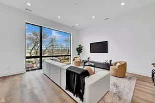 1607 W 13th St, Chicago, IL 60608 - Photo 3