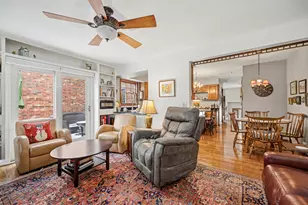 827 N Driveway, Glen Ellyn, IL 60137 - Photo 13