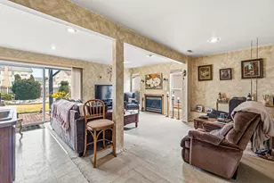 1139 Ironwood Ct, Elgin, IL 60120 - Photo 25